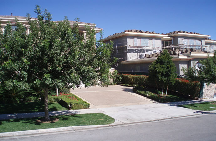 custom pools and spas by greencare.net